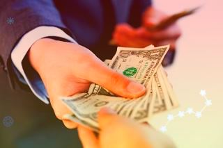 五大险企揽收保费2.4万亿元